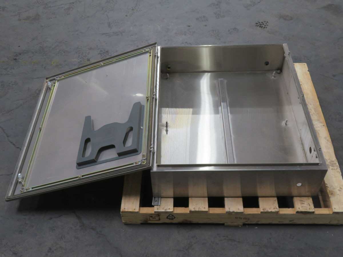 HOFFMAN A-160 STAINLESS STEEL INDUSTRIAL CONTROL PANEL ENCLOSURE T254014 - ELECTRICAL ENCLOSURES