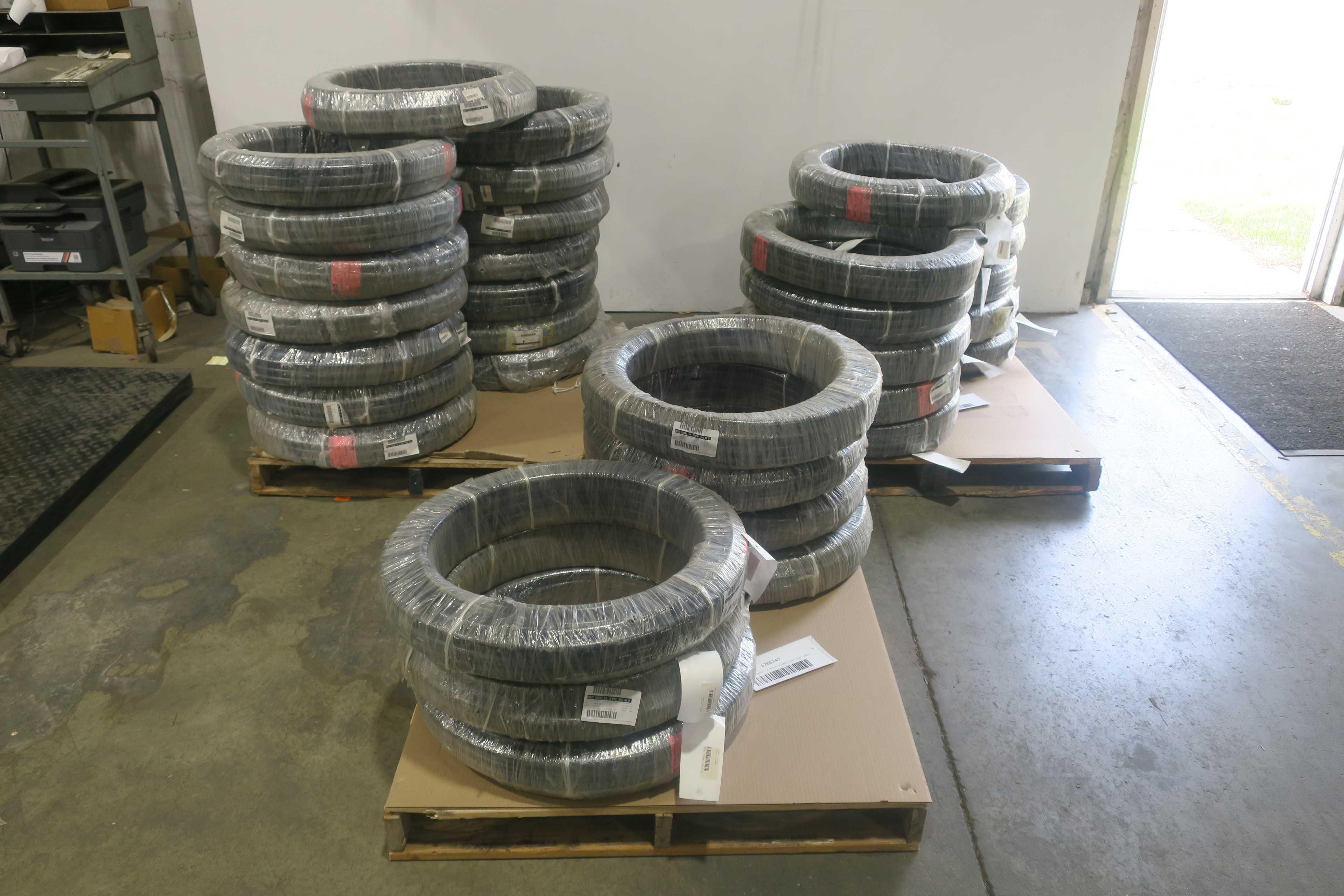 SKU 1785347 - LOT OF 33 KOPEX FLH0530 3/4IN 30M CONDUIT - CONDUIT