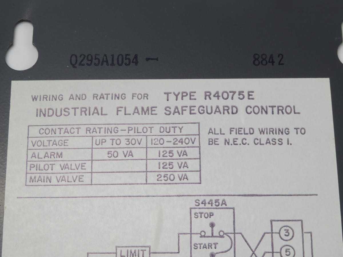 Honeywell R4075E 1000 Flame Control Safeguard Amplifier T210213 - BURNER CONTROLS