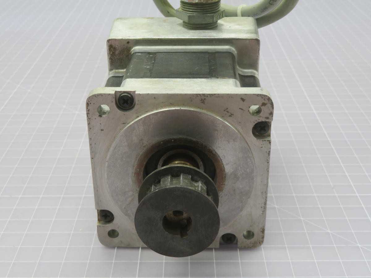 PARKER TS31B-SKNPS STEPPER MOTOR
TORQUE
STANDARD
SIZE 34
1 STACK T222105 - ELECTRIC MOTORS