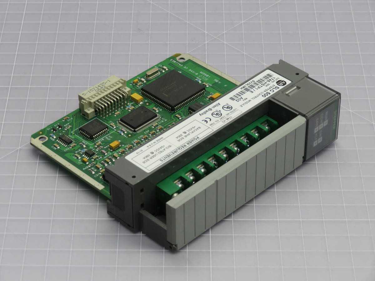 ALLEN BRADLEY 1746-HSTP1/E
 SLC500 STEPPER CONTROL MODULE T214730 - INDUSTRIAL PARTS