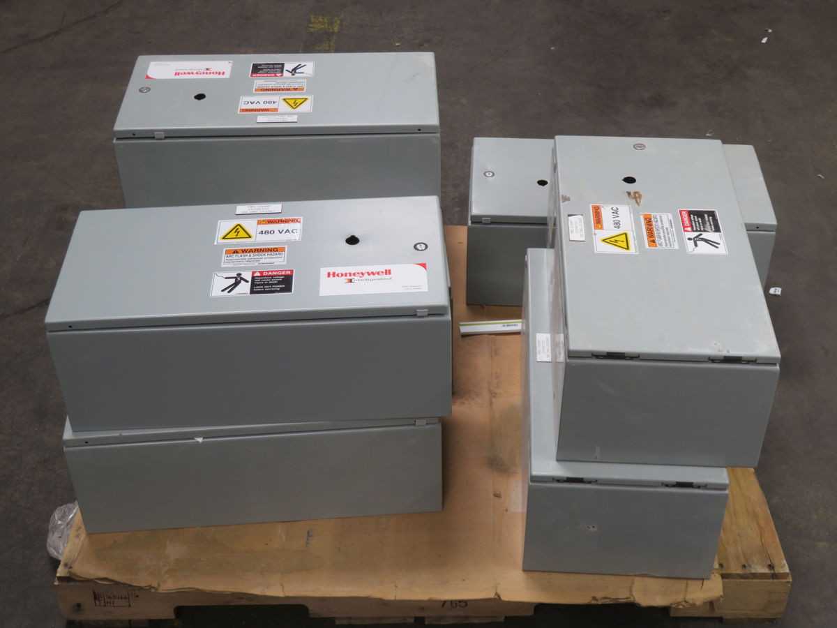 LOT OF 8 NVENT CSD12248 CONTROL PANEL ENCLOSURE T261144 - CONTROL CABINETS