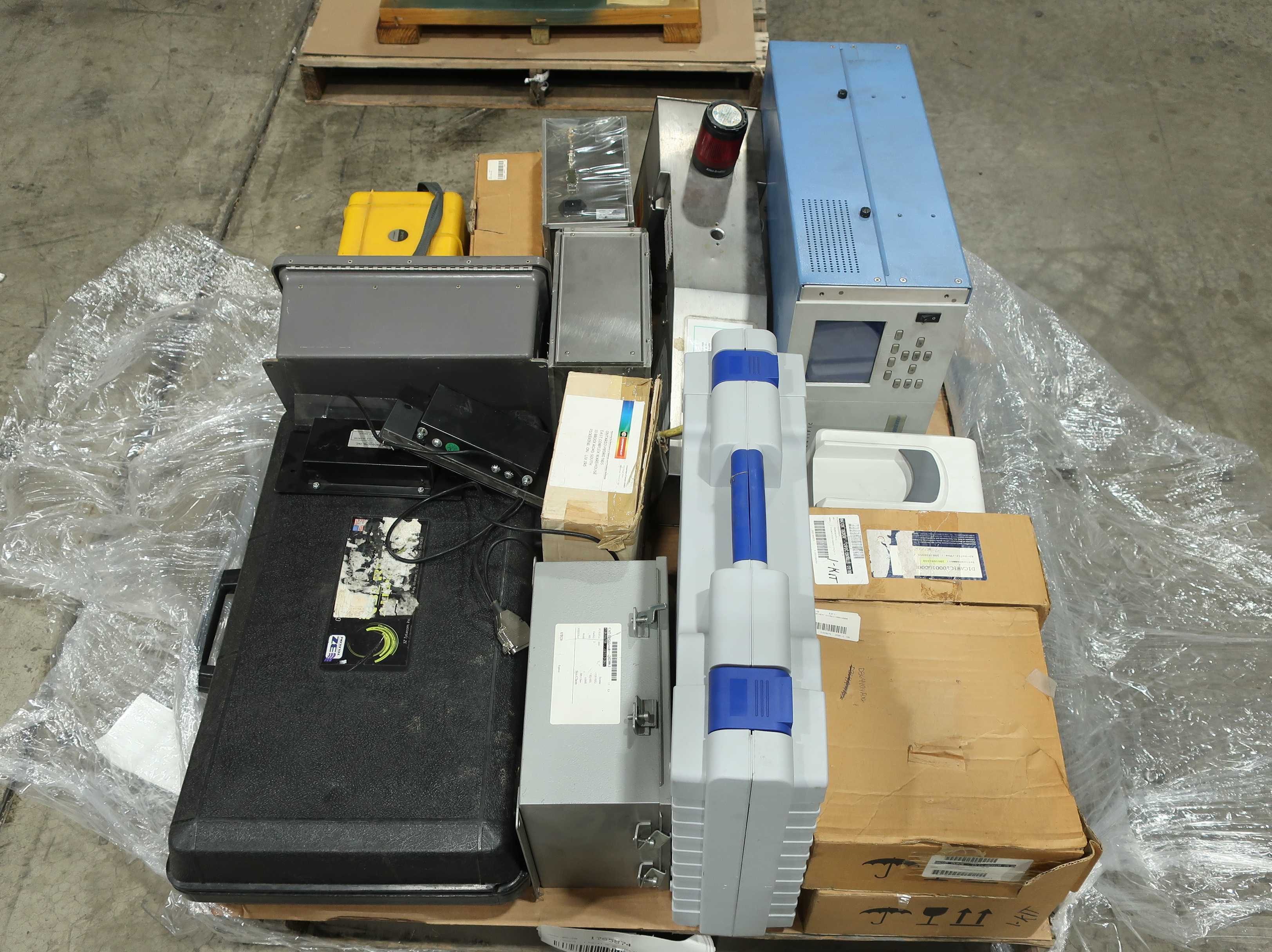 SKU 1785874 - PALLET OF ASSORTED ELECTRICAL TEST EQUIPMENT - LAB & SCIENTIFIC