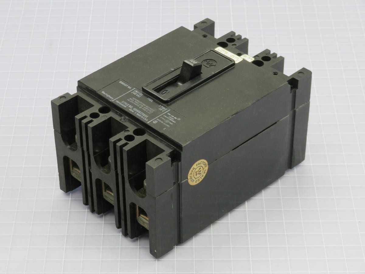WESTINGHOUSE EB3100 CIRCUIT BREAKER T213894 - CIRCUIT BREAKERS