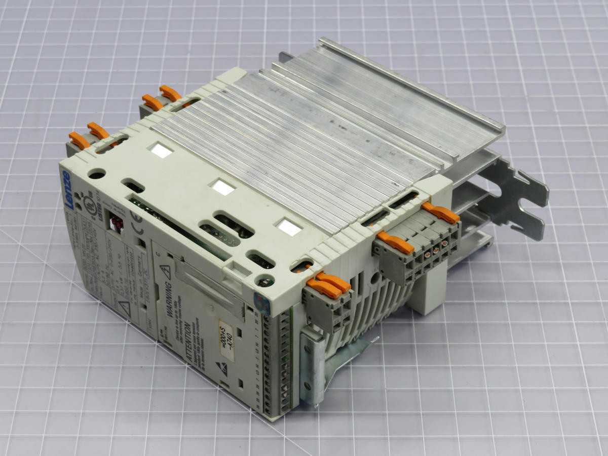 LENZE 13241795 8200 SERIES FREQUENCY INVERTER DRIVE T210886 - MOTOR DRIVES