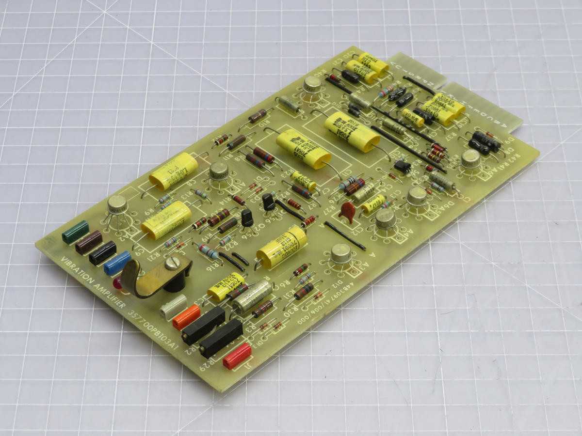 GE 3577OOPB103A1 VIBERATION AMPLIFIER T215310 - OPERATOR CONTROLS
