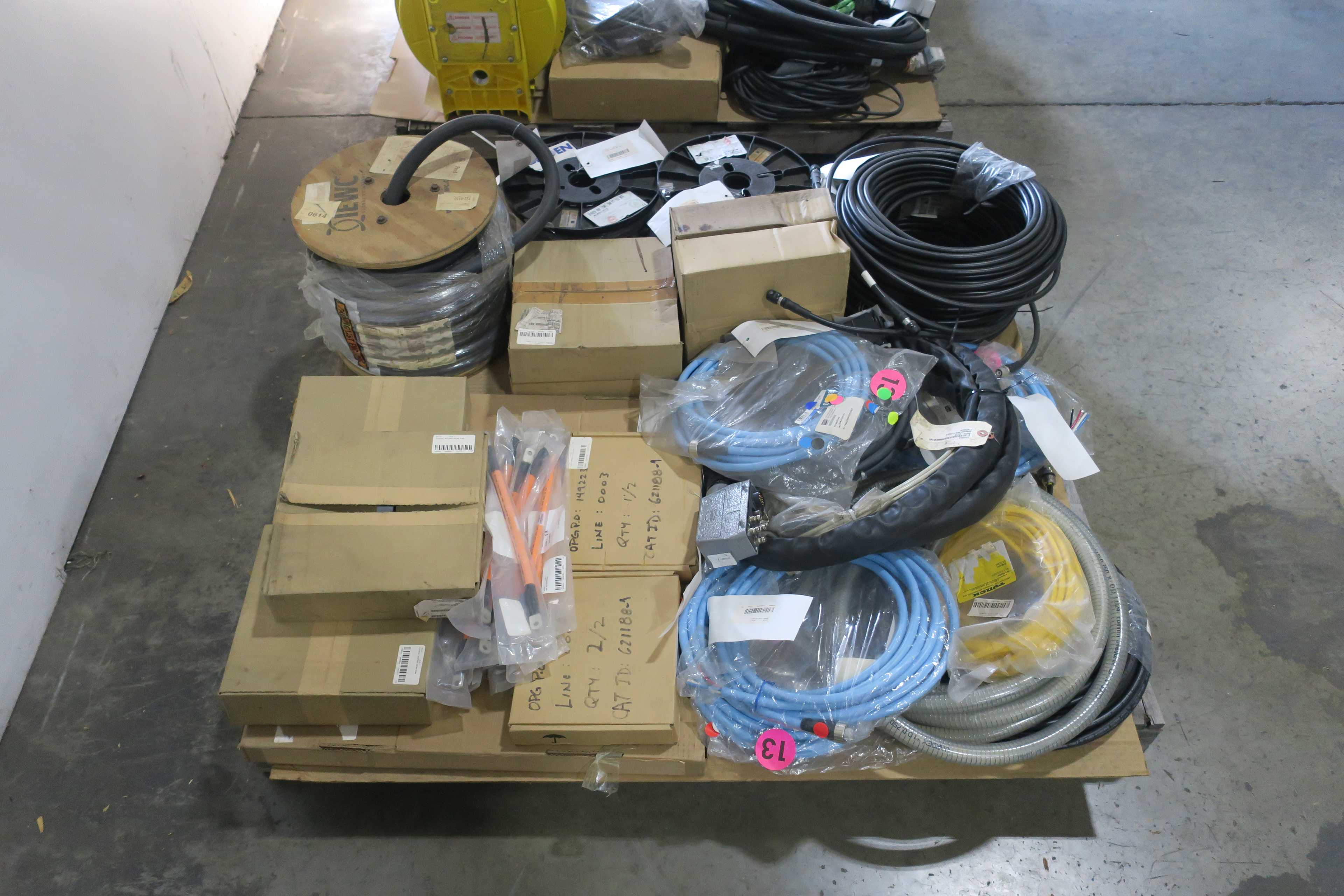 SKU 1785143 - 2 PALLETS OF ASSORTED CORDSETS AND CABLES - CORDSET CABLES