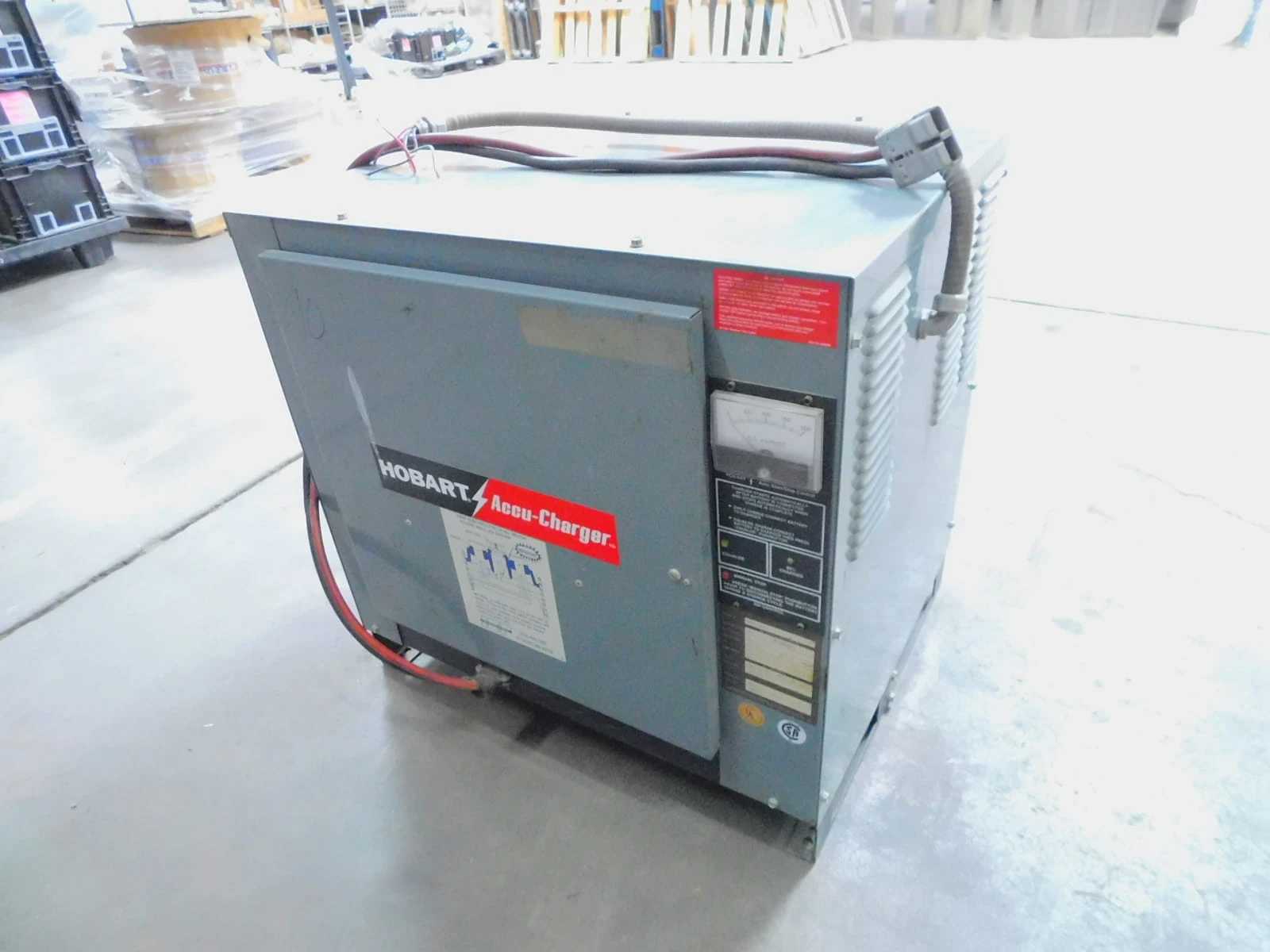 Hobart Accu-Charger 450C3-12 Forklift Battery Charger 24VDC, 865Ah, 1Ph M7700 - FORKLIFTS