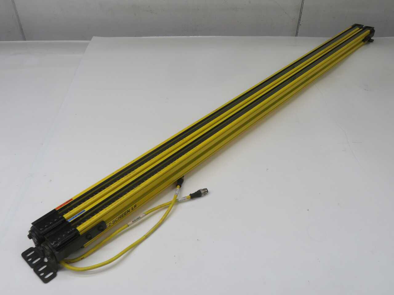 BANNER SLLCP23-1330P88 LS SAFETY LIGHT CURTAIN EMITTER RECEIVER PAIR - SENSORS