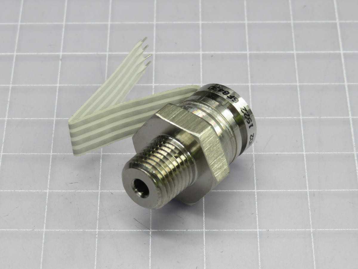 LOT OF 2 HONEYWELL SPT4V0005PG5W02 PRESSURE SENSOR T224334 - SENSORS