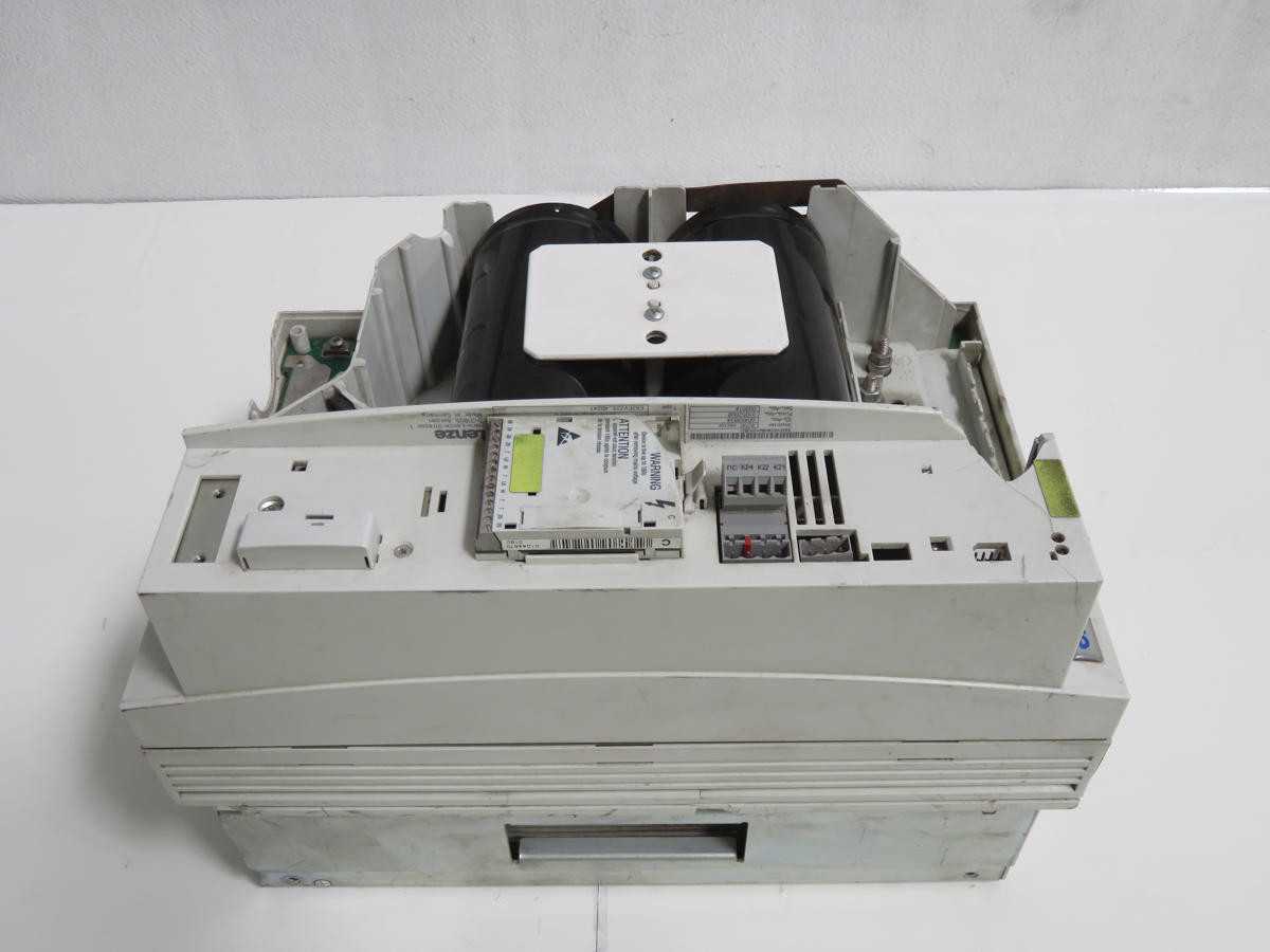 LENZE D-31855 8200 VECTOR INVERTER T203924 - MOTOR DRIVES