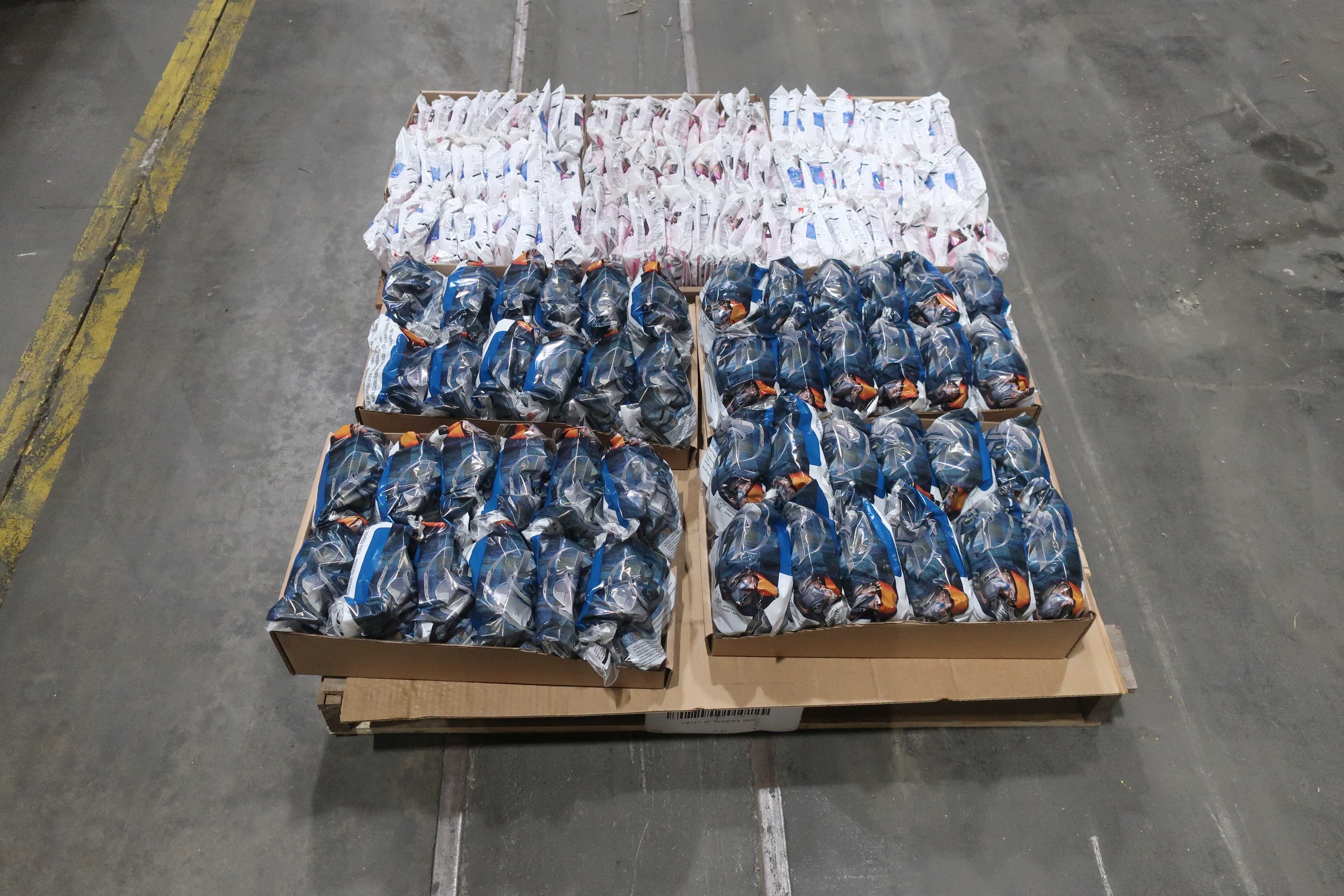 SKU 1761995 - PALLET OF ASSORTED MASK - PPE
