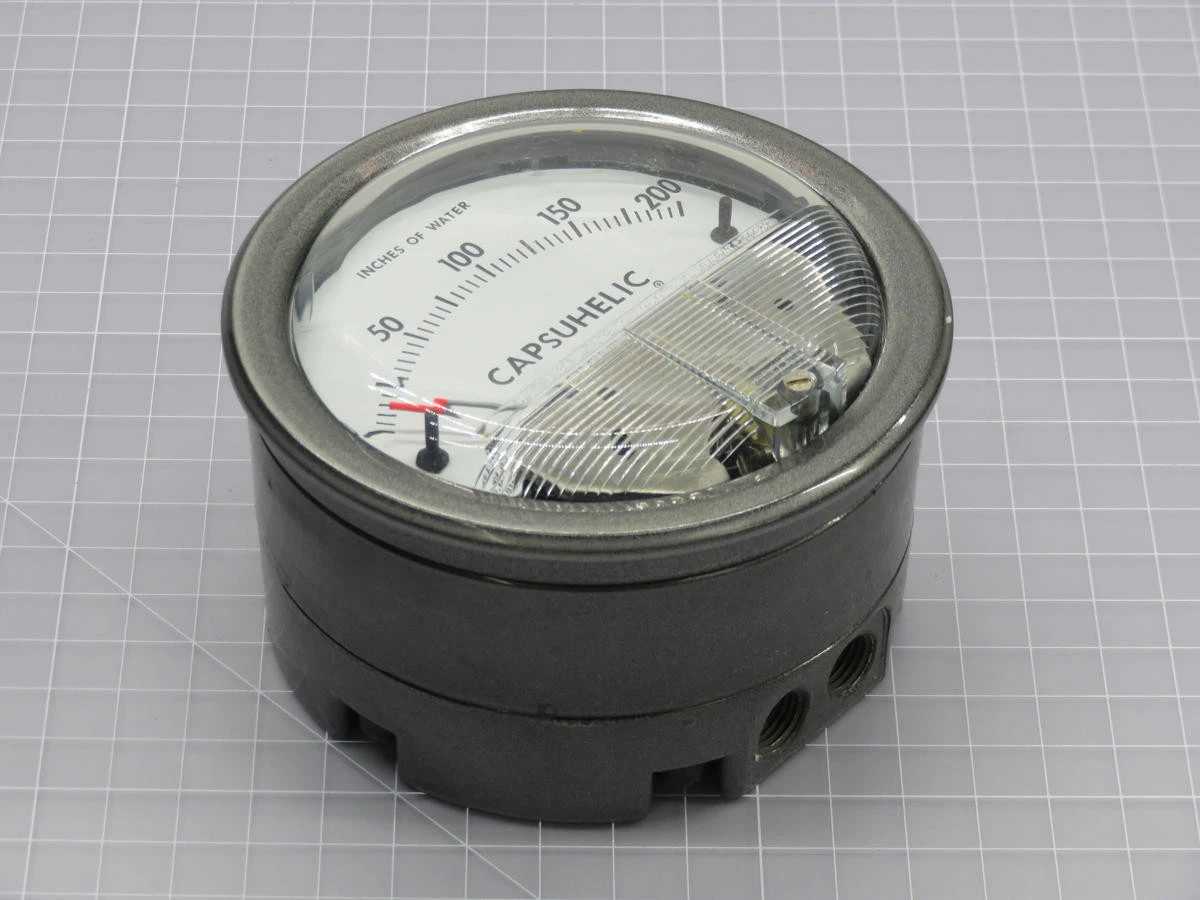 DWYER W36L 4200 CAPSUHELIC PRESSURE GAGE T217615 - PRESSURE MEASUREMENT