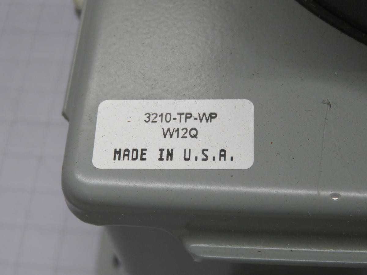 Dwyer 3210-TP-WP W12Q Photohelic Pressure Gauge - INSTRUMENTATION