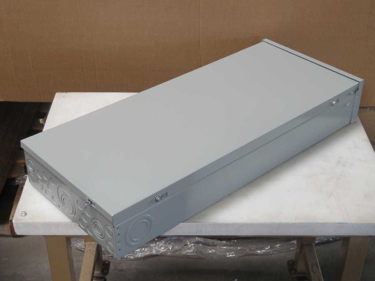 EATON BRP30B200R OUTDOOR MAIN LUG 200 AMP 30 SPACE 60 CIRCUITS W MAIN BREAKER - CIRCUIT BREAKERS