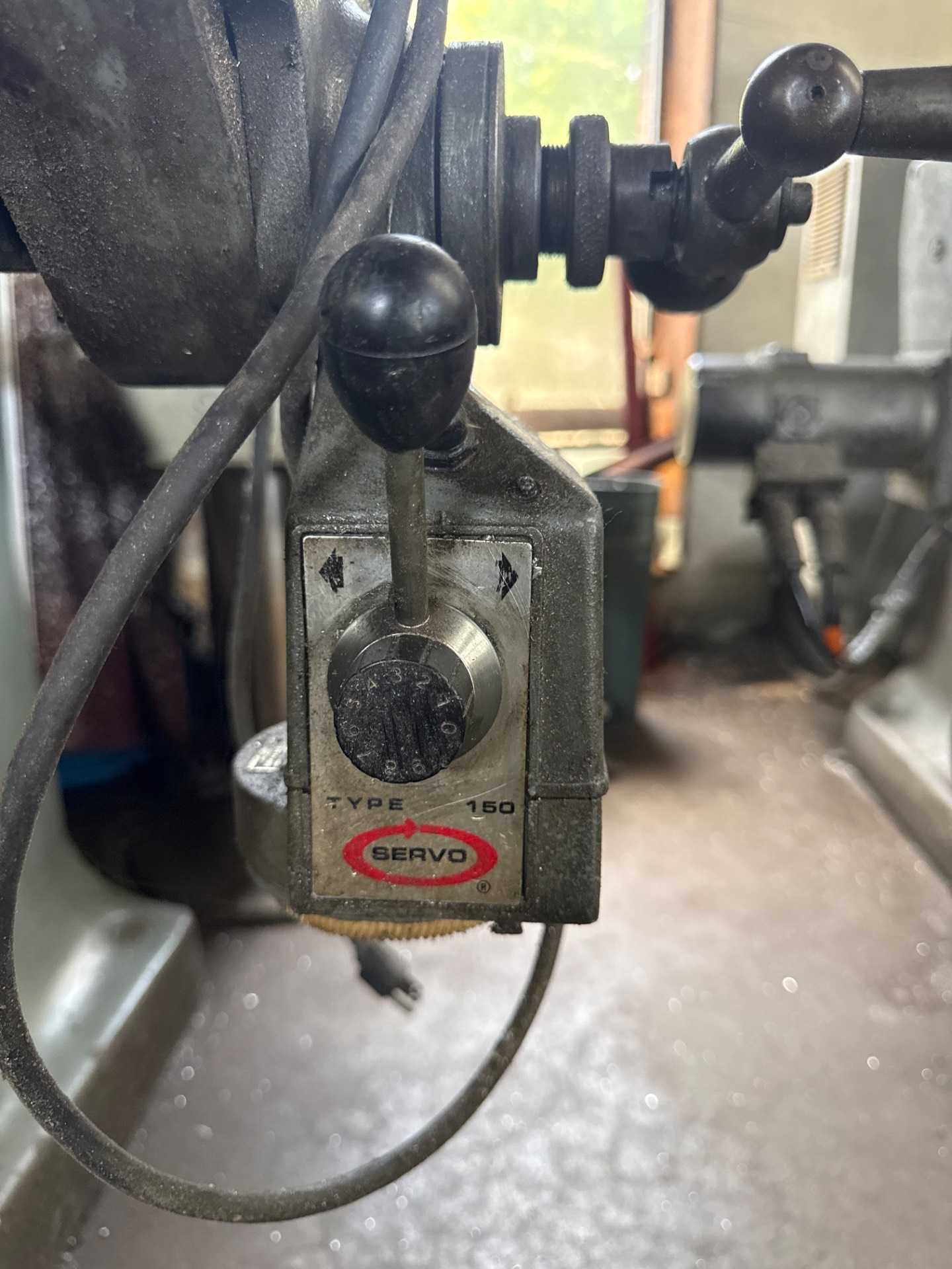 1980 BRIDGEPORT SERIES II SPECIAL VERTICAL MILLING MACHINE - VERTICAL MILLING MACHINES