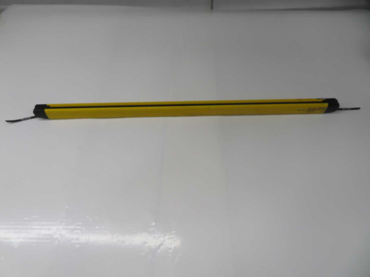KEYENCE GL-R87F-R LIGHT CURTAIN RECEIVER T270551 - SENSORS