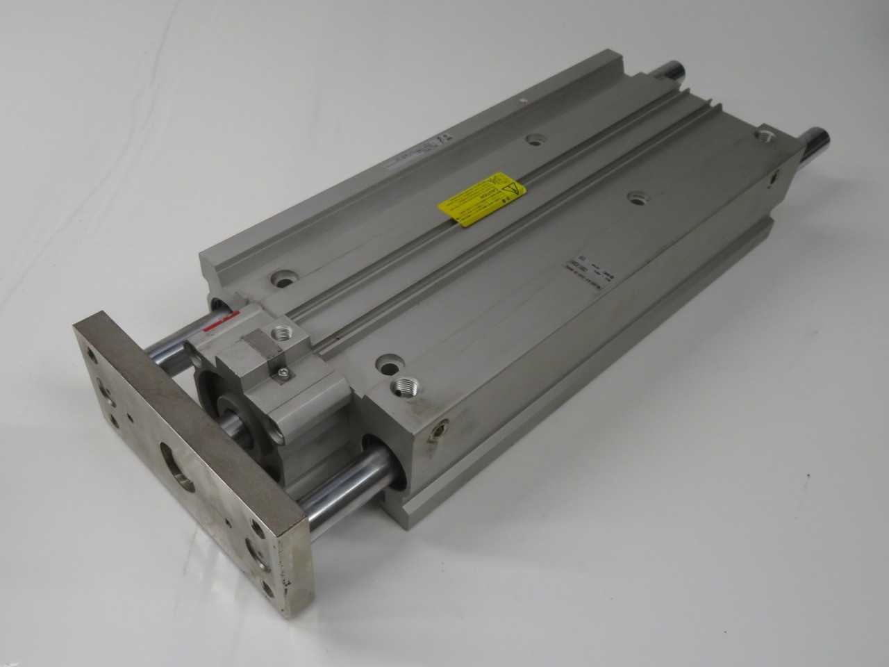 SMC MLGPL63-300-B-M9BL COMPACT GUIDE CYLINDER T270094 - PNEUMATIC CYLINDERS & ACTUATORS