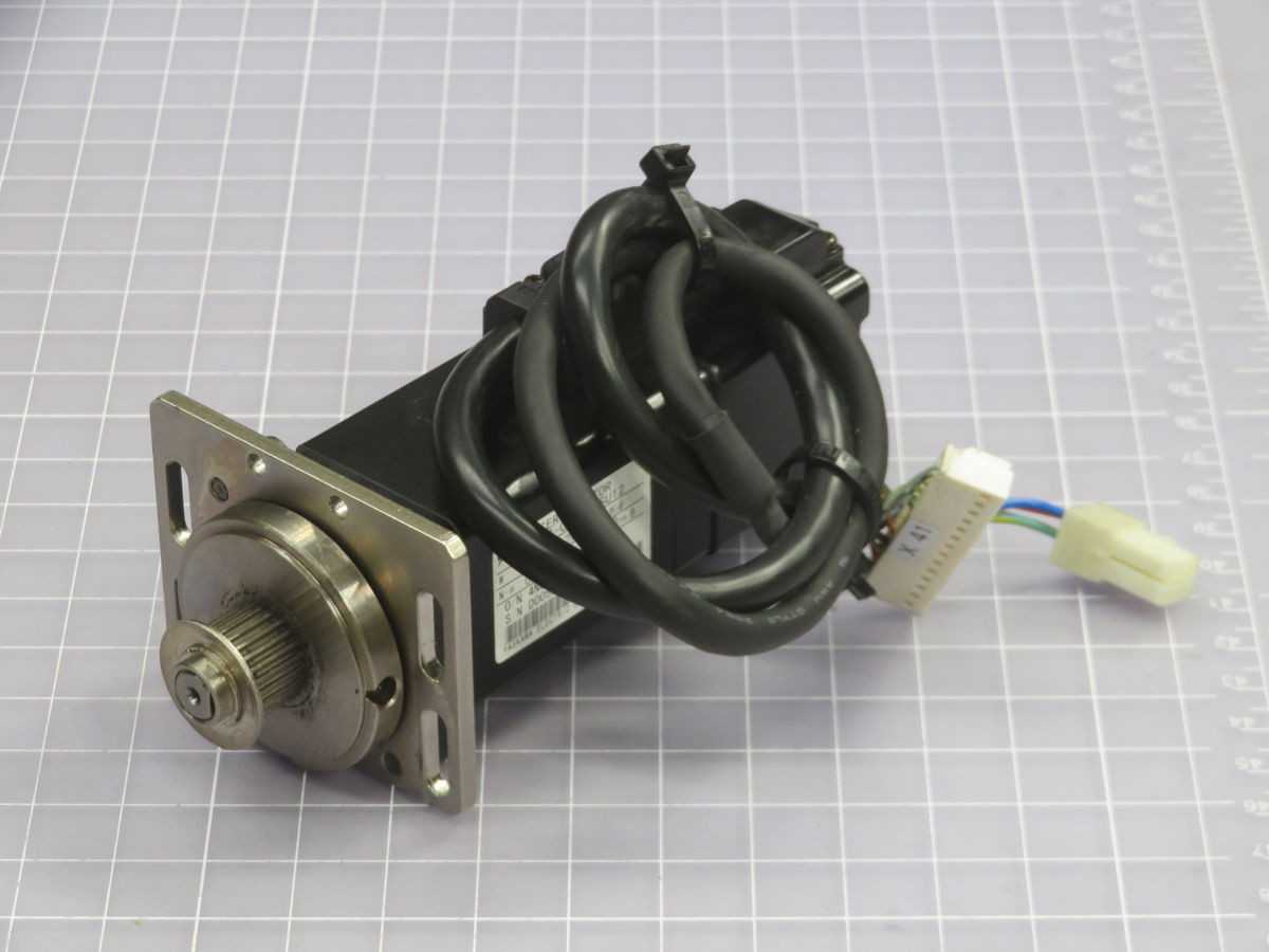 Yaskawa SGMAS-C2AGA-SU12 AC Servo Motor T246591 - SERVO