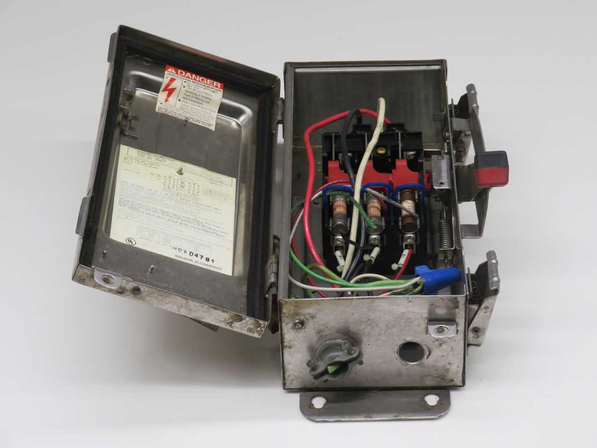 SQUARE D H321DS SAFETY SWITCH T249273 - MISCELLANEOUS