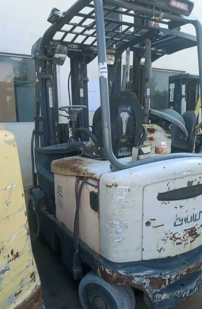 CROWN FC4520-50 ELECTRIC FORKLIFT 3000KG CAPACITY 3.3M HEIGHT SOLID TIRES - SIT-DOWN FORKLIFTS