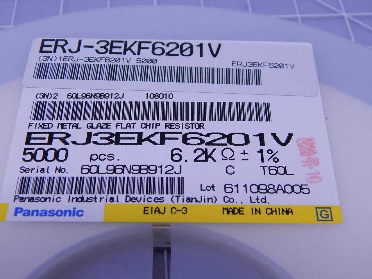 LOT OF 5000 PANASONIC ERJ-3EKF6201V THICK FILM RESISTORS - SMD 0603 6.2 KOHMS 1 % AEC-Q200 T108813 - ELECTRICAL COMPONENTS