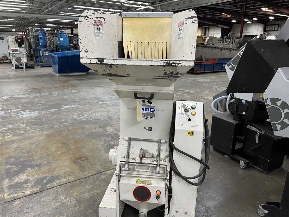 11" X 14" MPG Granulator, Model M1114N, 10 HP Power, Efficient Size for Your Needs - GRANULATORS