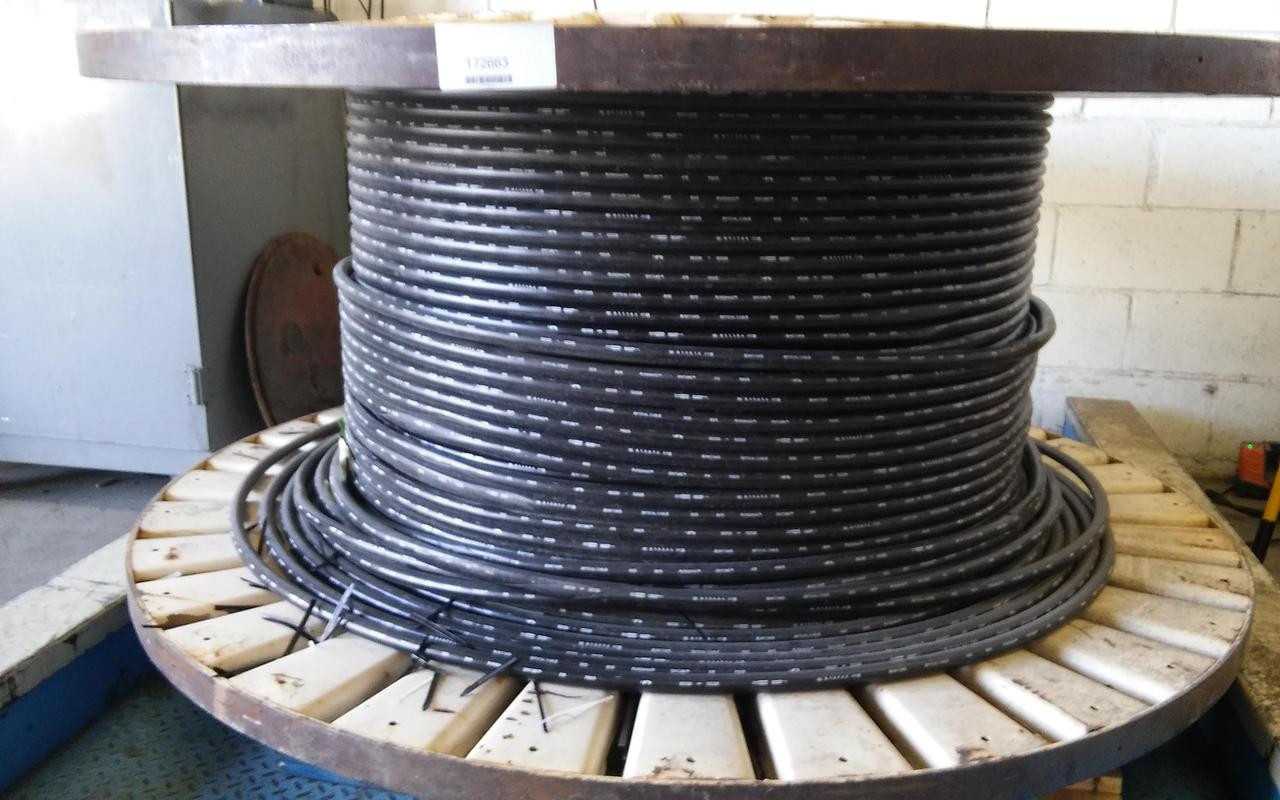 FIBER OPTIC CABLE ROLL 216 SMF (1366 FT) T72663 - FIBER OPTIC CABLE
