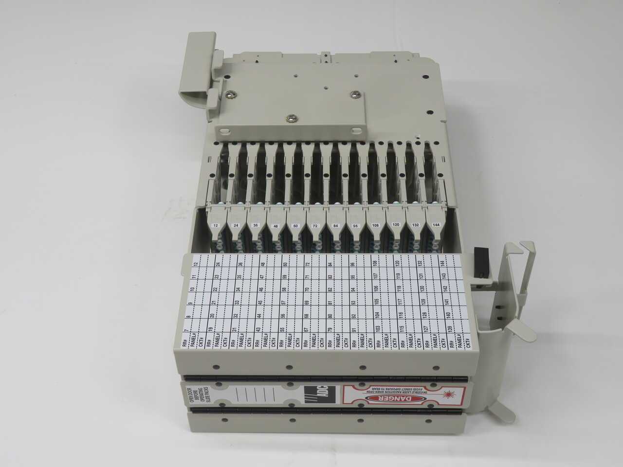 COMMSCOPE NGF-TB4MRUC NEXT GENERATION FRAME (NGF) FIBER TERMINATION BLOCK T272432 - FIBER OPTIC CABLE