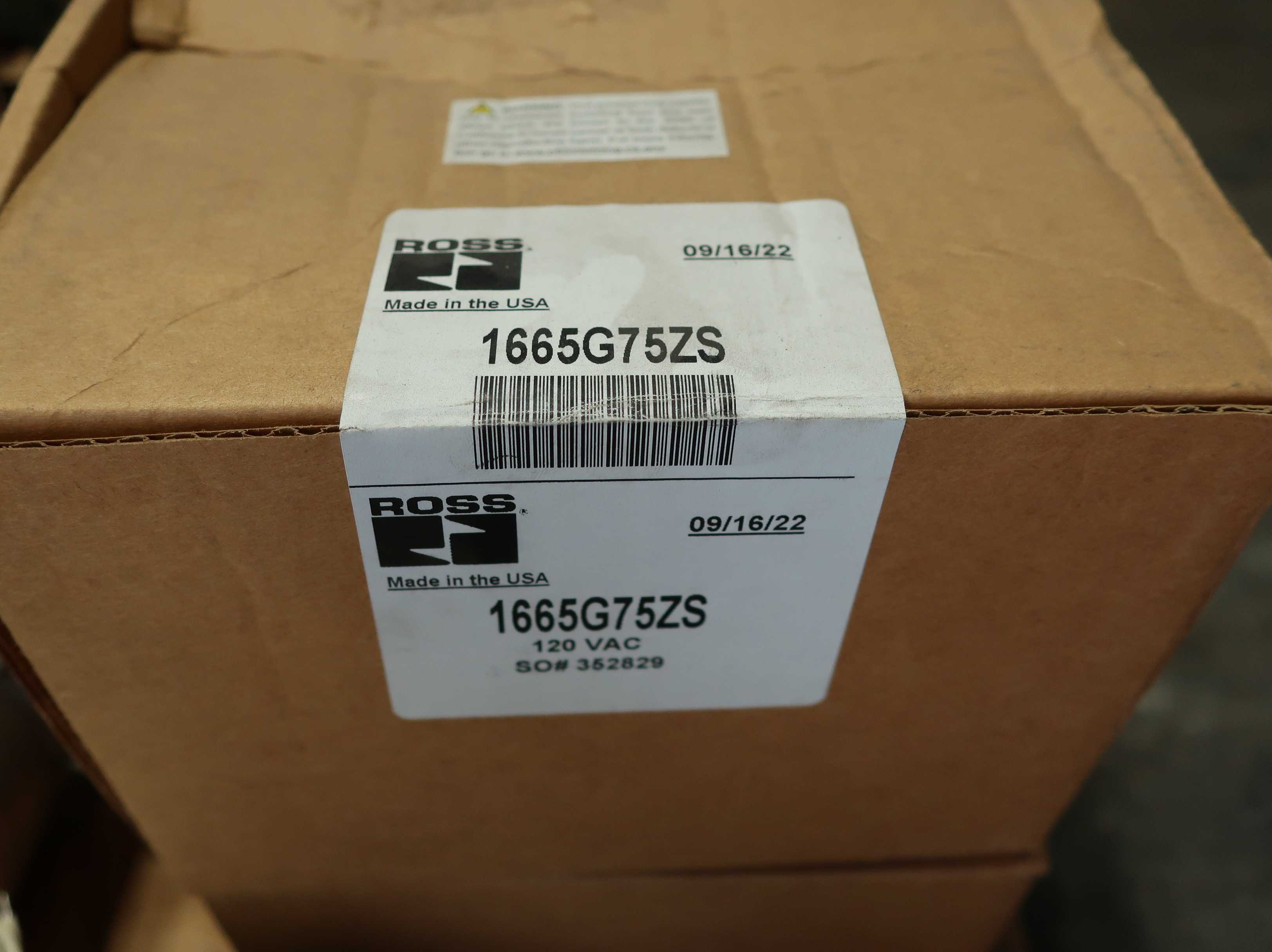 SKU 1770272 - 2 PALLETS OF ASSORTED SOLENOID VALVES - SOLENOID VALVE