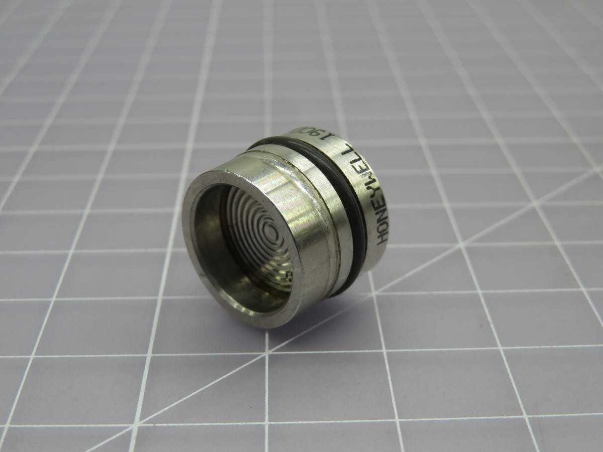 Honeywell 19C005PG1L Stainless Steel Pressure Regulator T224179 - SENSORS