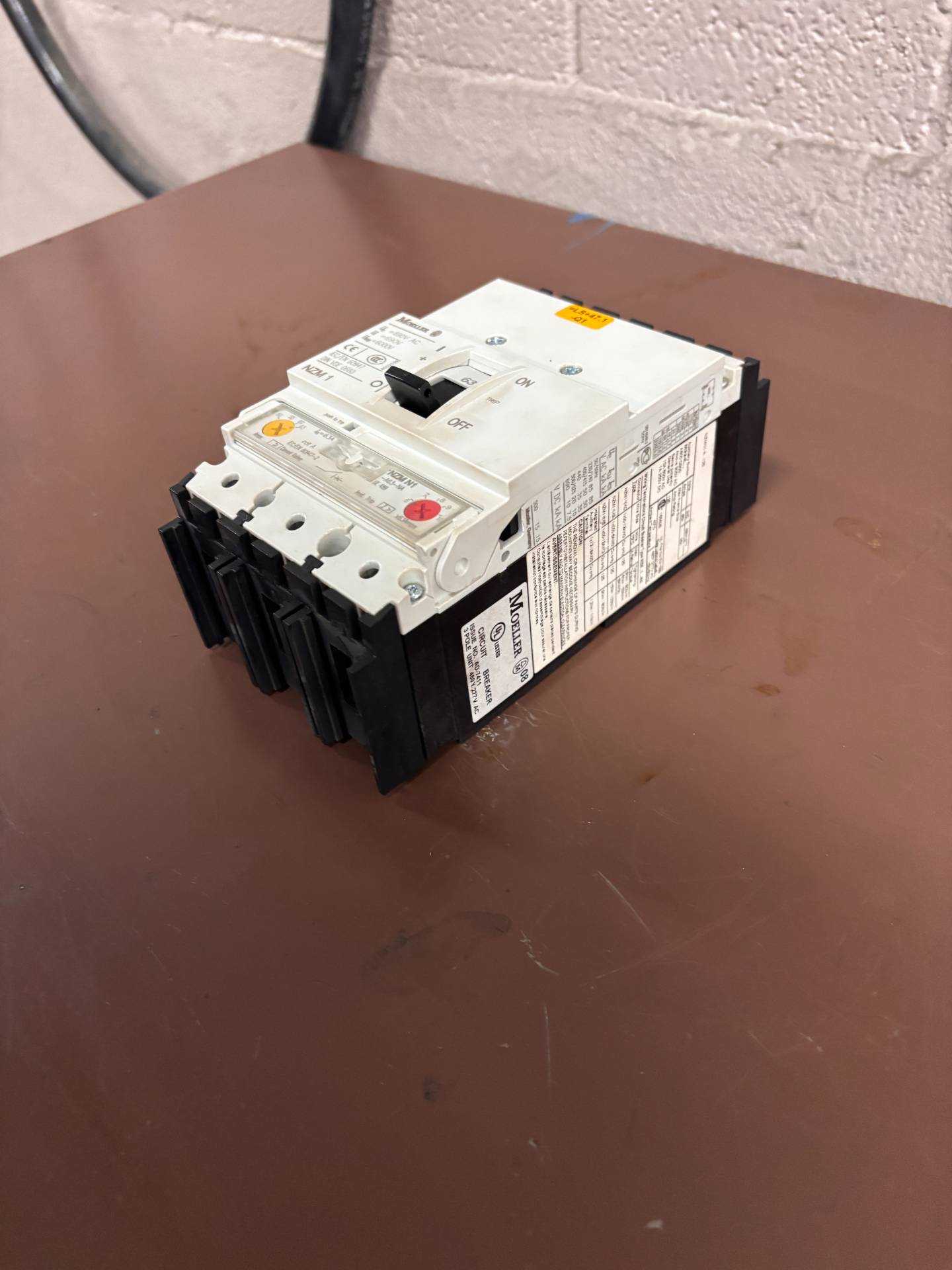 2008 MOELLER NZM N1-A63-NA MOLDED CASE CIRCUIT BREAKER - CIRCUIT BREAKERS