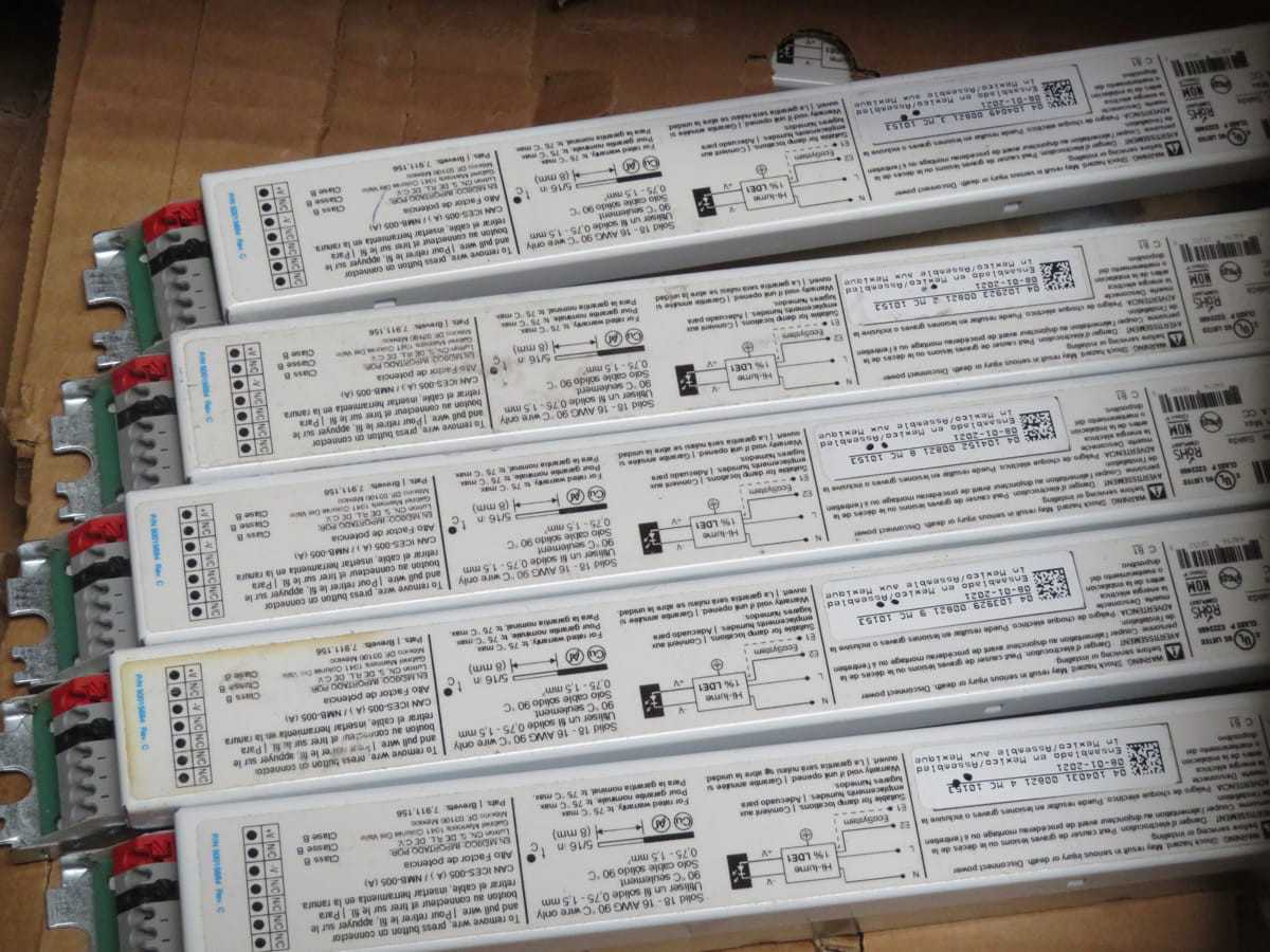 LOT OF 24 LUTRON LDE15U1UMN-CABLK LED DIMMING DRIVER T196545 - BALLASTS