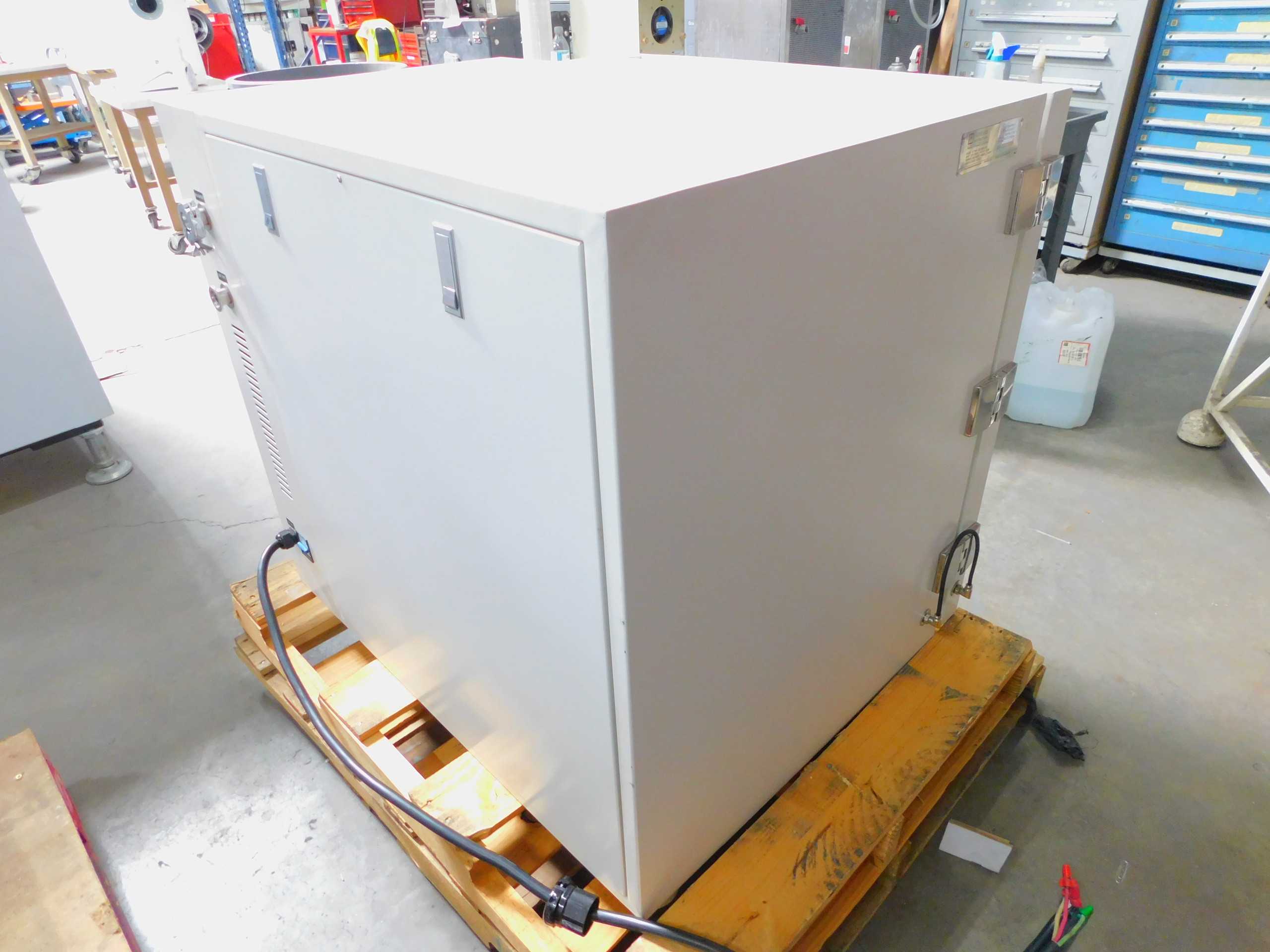 ACROSS INTERNATIONAL AT-75XA1 VACUUM OVEN AMBIENT-250 C, - PROCESS EQUIPMENT