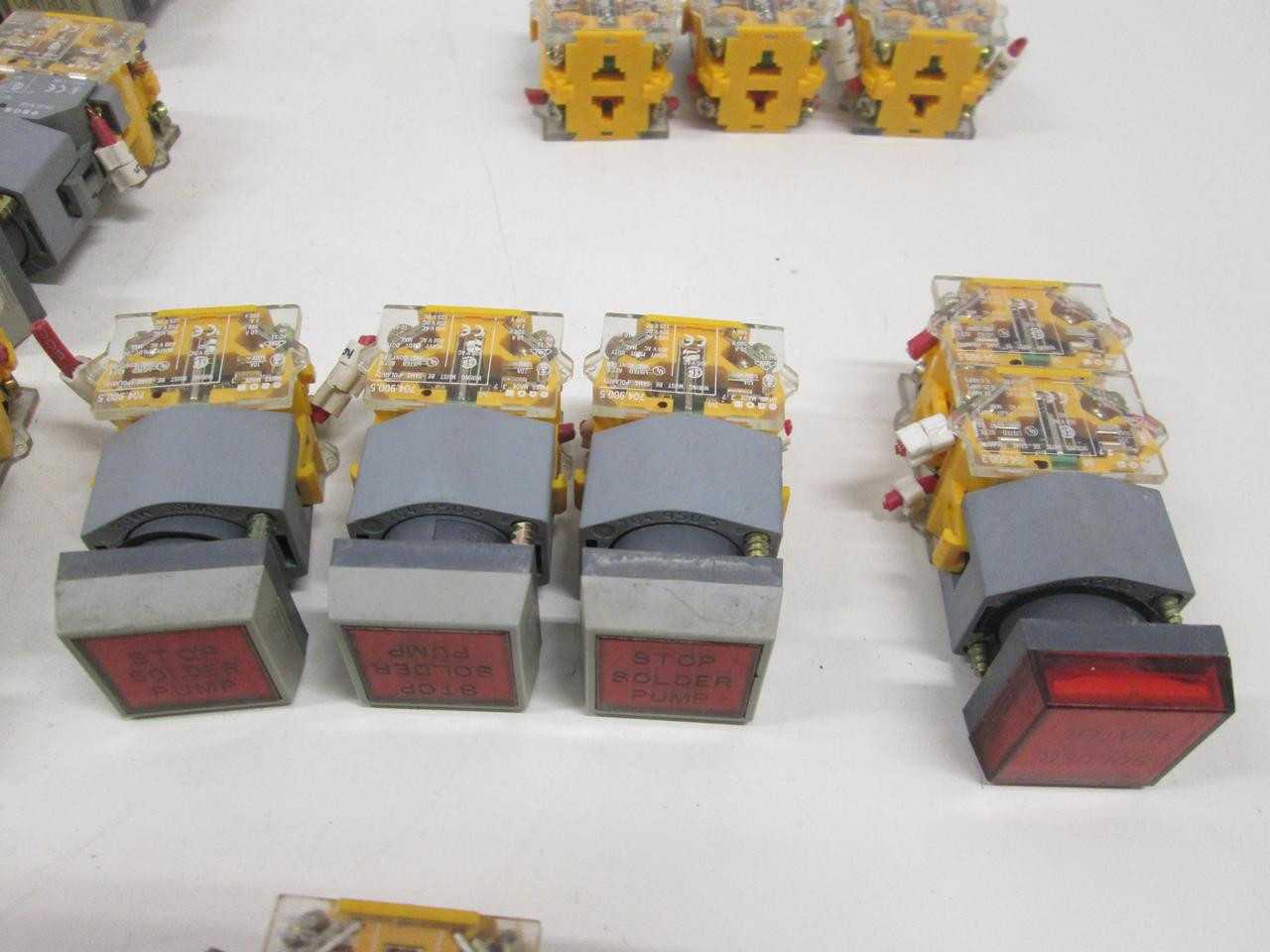 LOT OF 57 EAO 704.900.3 704.900.5 704.950.0 704.960.0 PUSH BUTTON SWITCHES T59451 - SWITCHES