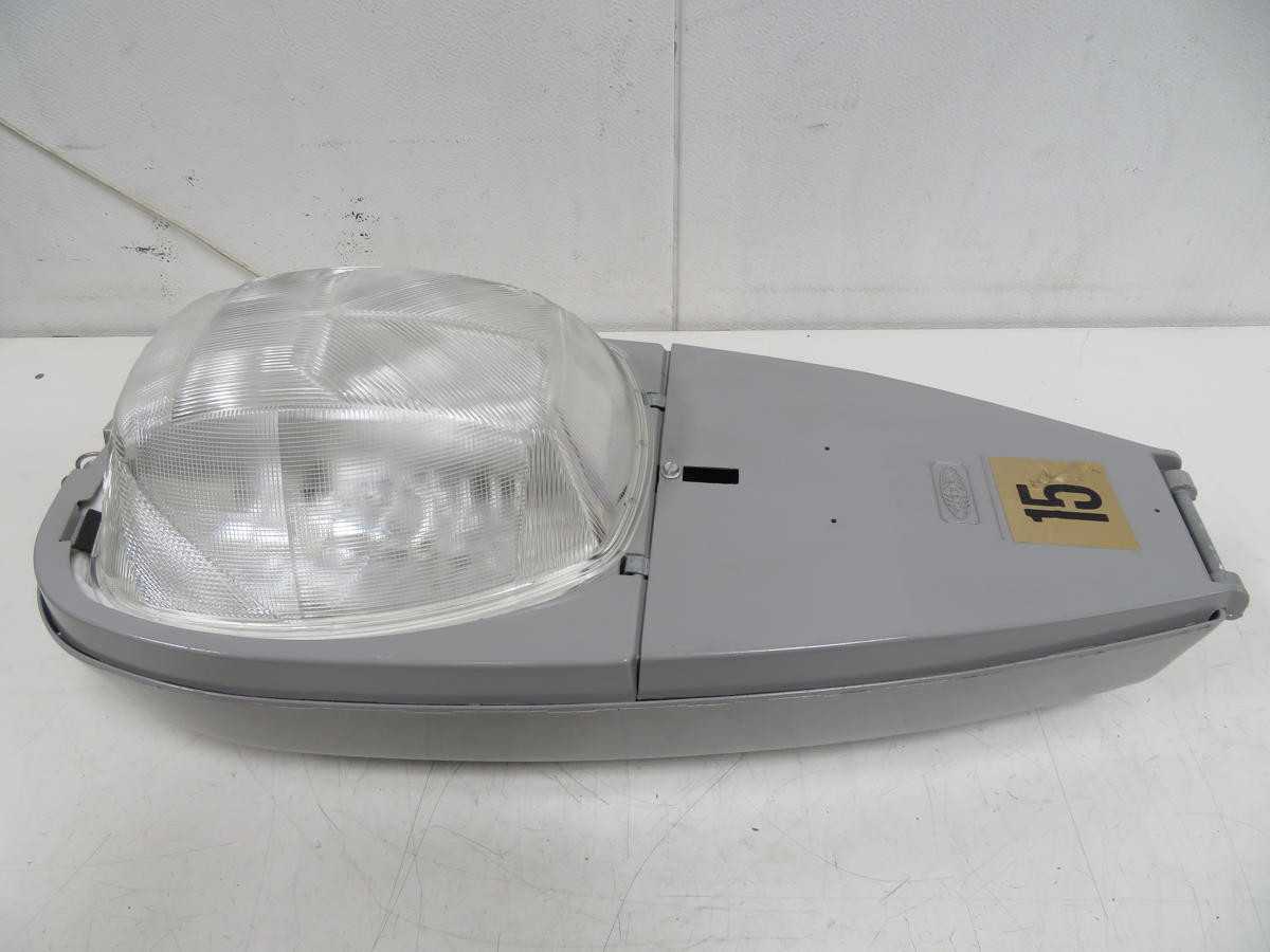 HUBBELL RMAT15S250610360-M53 HPS LIGHT FIXTURE 150W 480V-AC T203589 - LIGHT FIXTURES