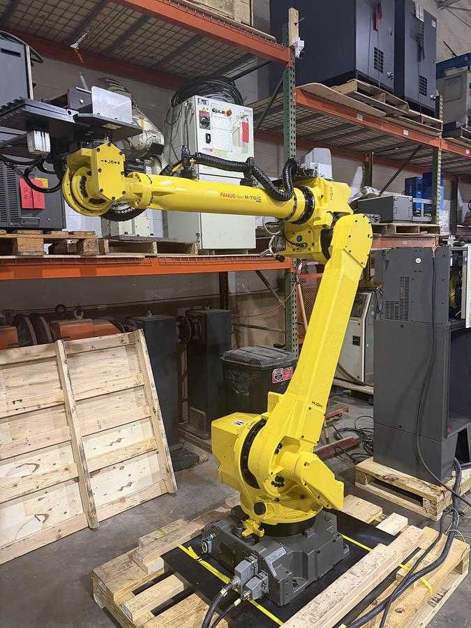 2017 FANUC M-710IC/45M 6-Axis Articulated Robot - 45 kg Capacity & R30IB Plus Controller - ARTICULATED ROBOTS