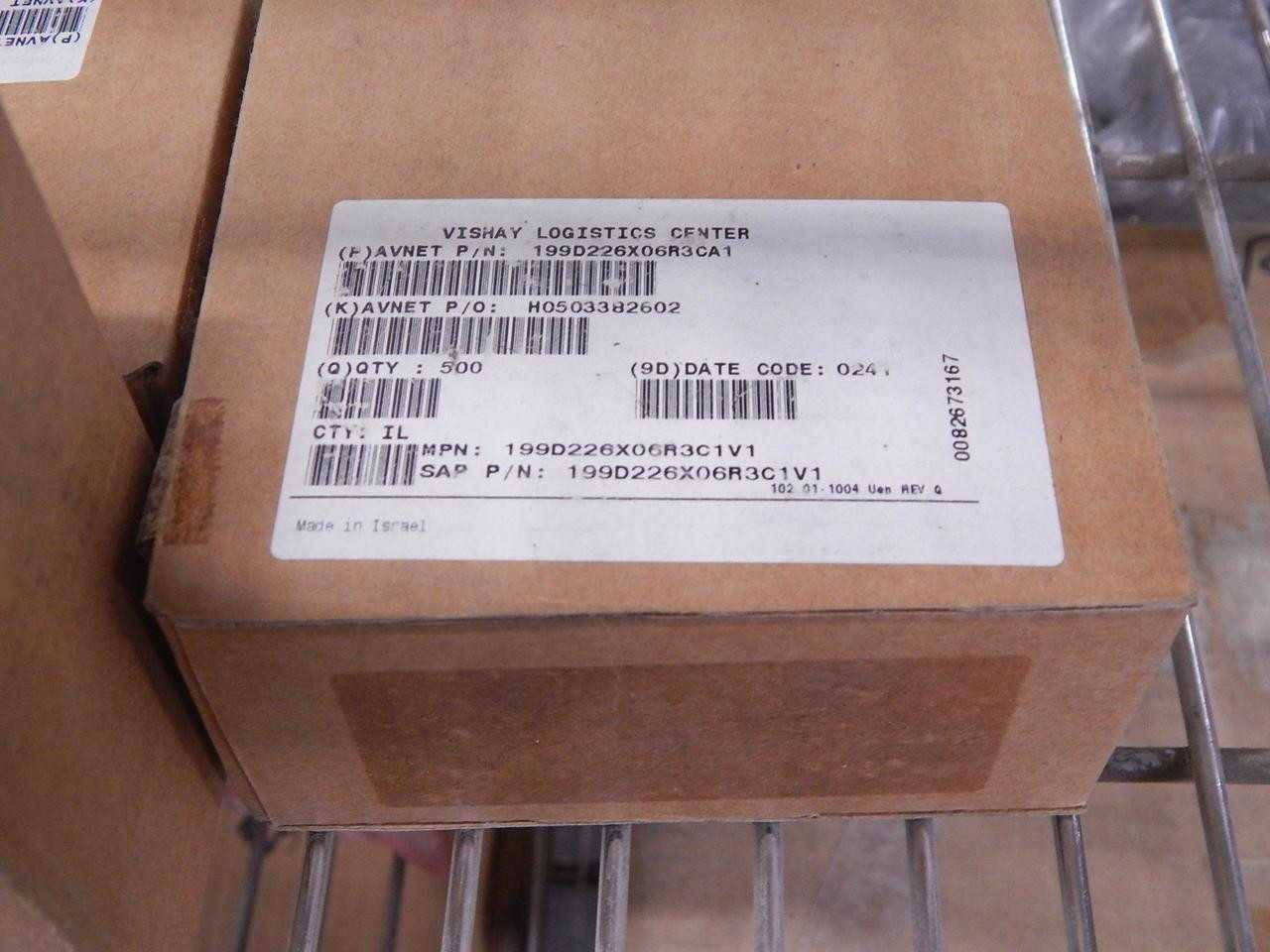 LOT OF 500 VISHAY 199D226X06R3CA1 TANTALUM CAPACITORS - SOLID LEADED 22 UF 6.3 VOLTS 20 % C CASE RAD - ELECTRICAL COMPONENTS
