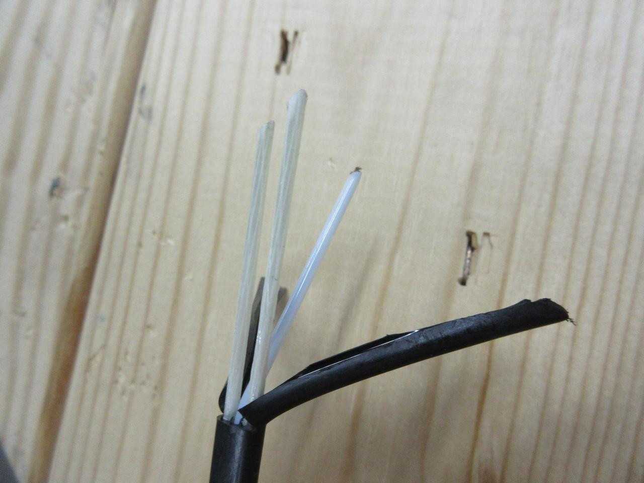 300100114975 1270 FT SINGLE MODE SST DROP FIBER OPTIC CABLE 1 FIBER REV 21 T101271 - FIBER OPTIC CABLE