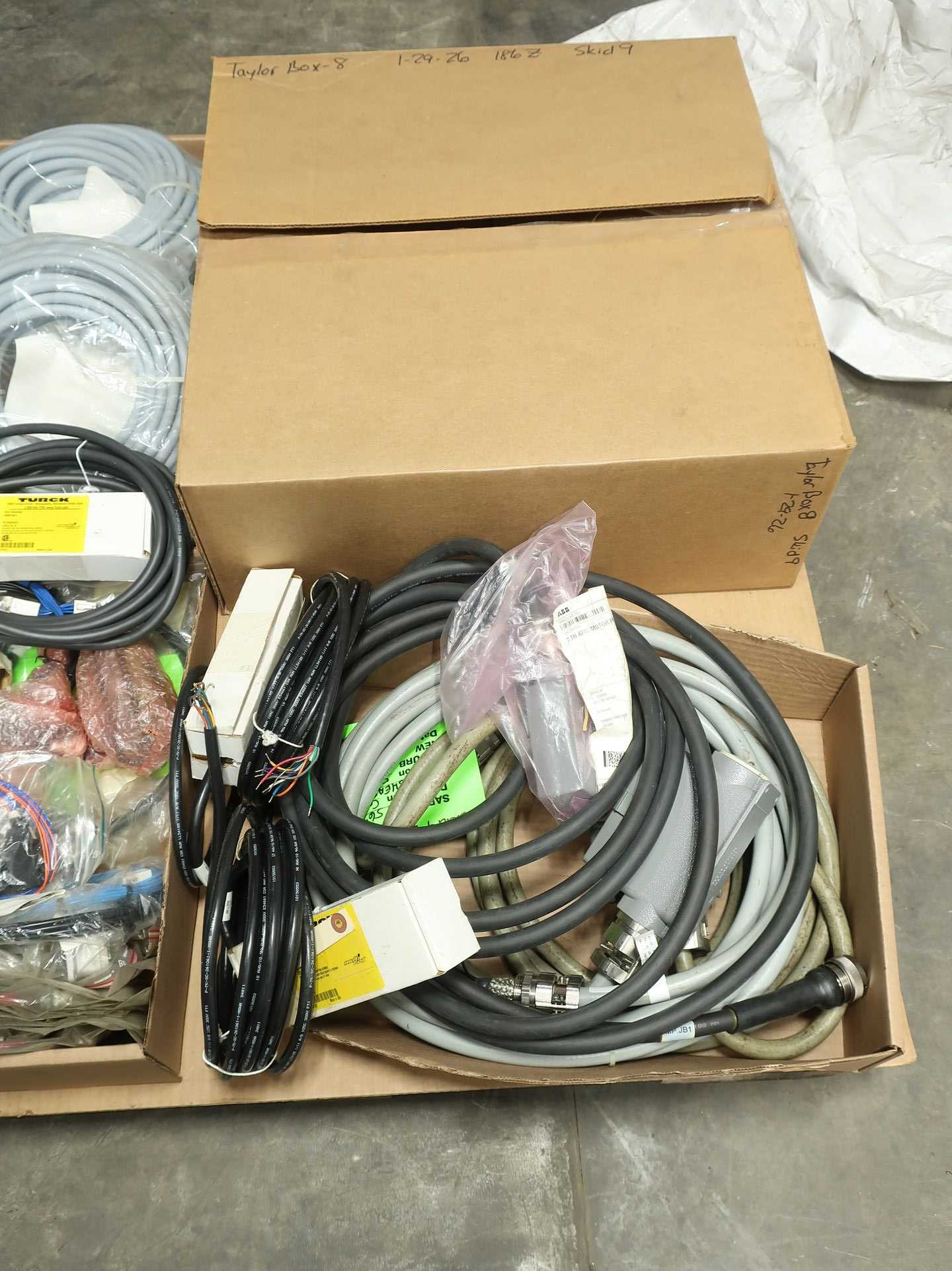 PALLET OF ASSORTED CORDSETS - CORDSET CABLES