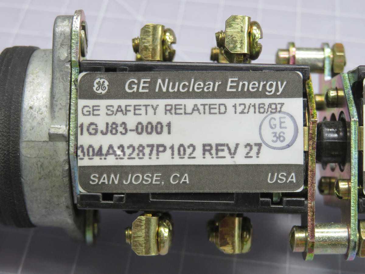 GE 304A3287P102 CR2840U201 SELECTOR SWITCH KEY T230609 - SWITCHES