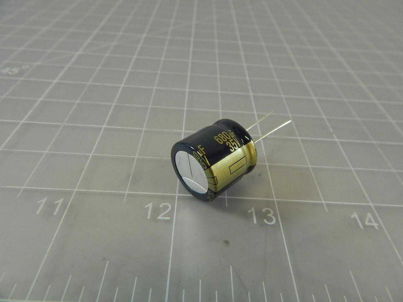 LOT OF 900 PANASONIC PANEEU-FC1V681S EEUFC1V681S ALUMINUM ELECTROLYTIC CAPACITOR LEADED 680UF 35V T9 - ELECTRICAL COMPONENTS