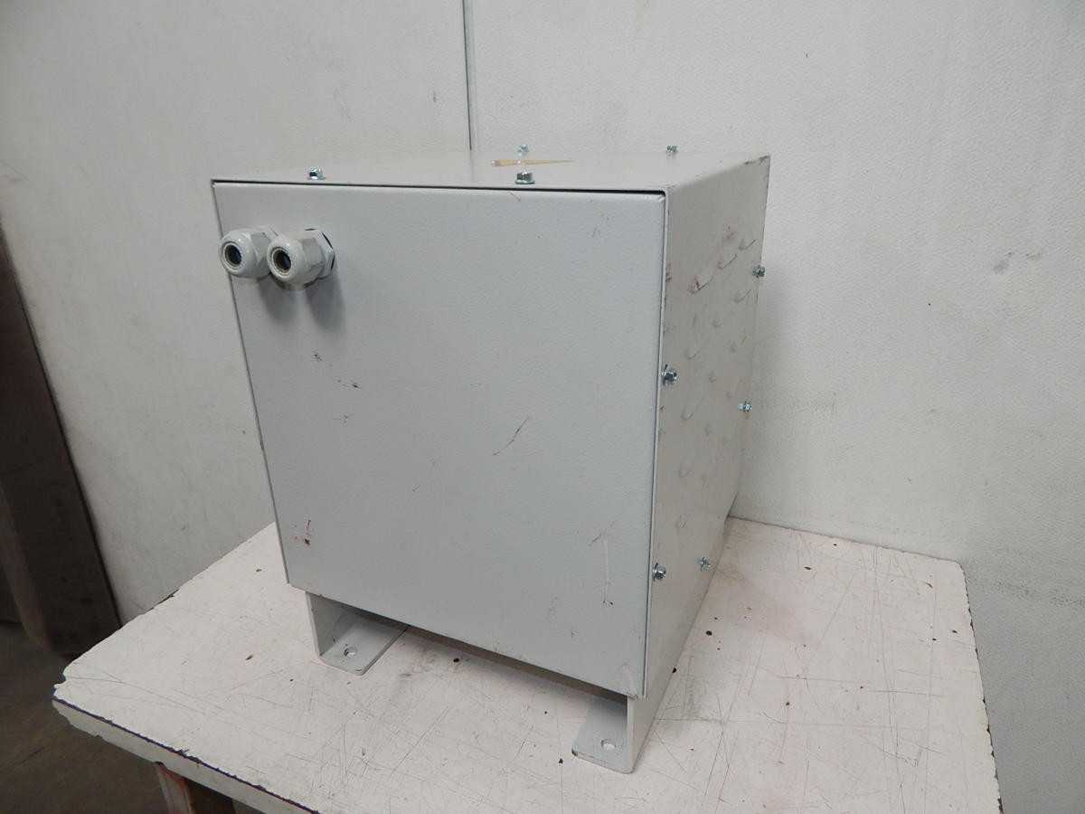 MICHAEL RIEDEL DRUE 3000 TRANSFORMER 3.0 KVA,98 PRI 3 X 460 V, 4.0 A, SEK 3X 230 V, 7.53 A. M4237 - POWER TRANSFORMERS