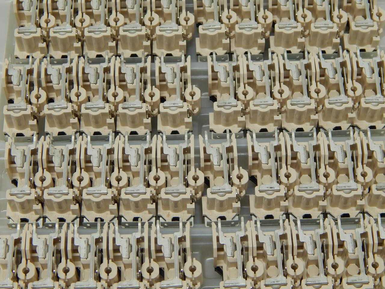 LOT OF 1000 JALCO YKC21-3230 JC040224A RCA CONNECTOR PHONO SOCKETS T84645 - PLUGS & RECEPTACLES