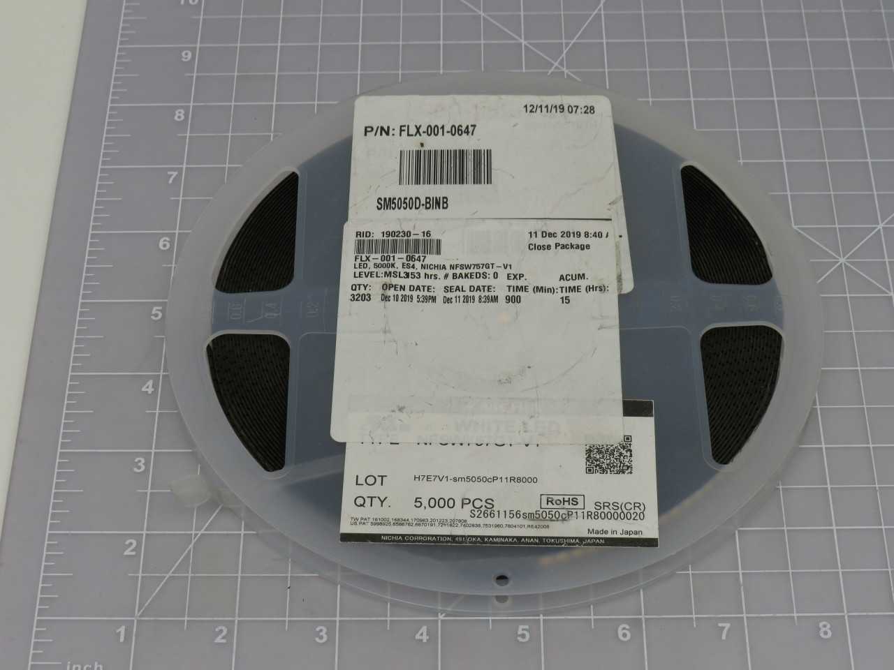 LOT OF 3000 NICHIA FLX-001-0647 NF2W757GT-V1 MID POWER WHITE LED CHIP WITH DATA SHEET T171462 - LIGHTING
