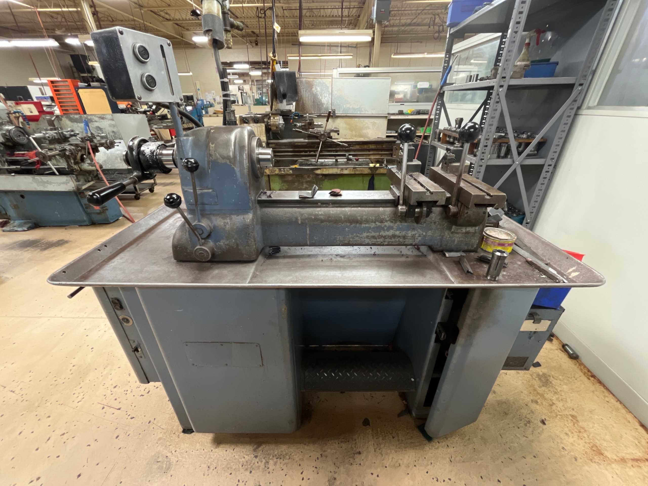 Hardinge DSM59 Manual Lathe - 220V, 3500 RPM, 1 HP, 36" Bed, 9" Swing - MANUAL LATHES