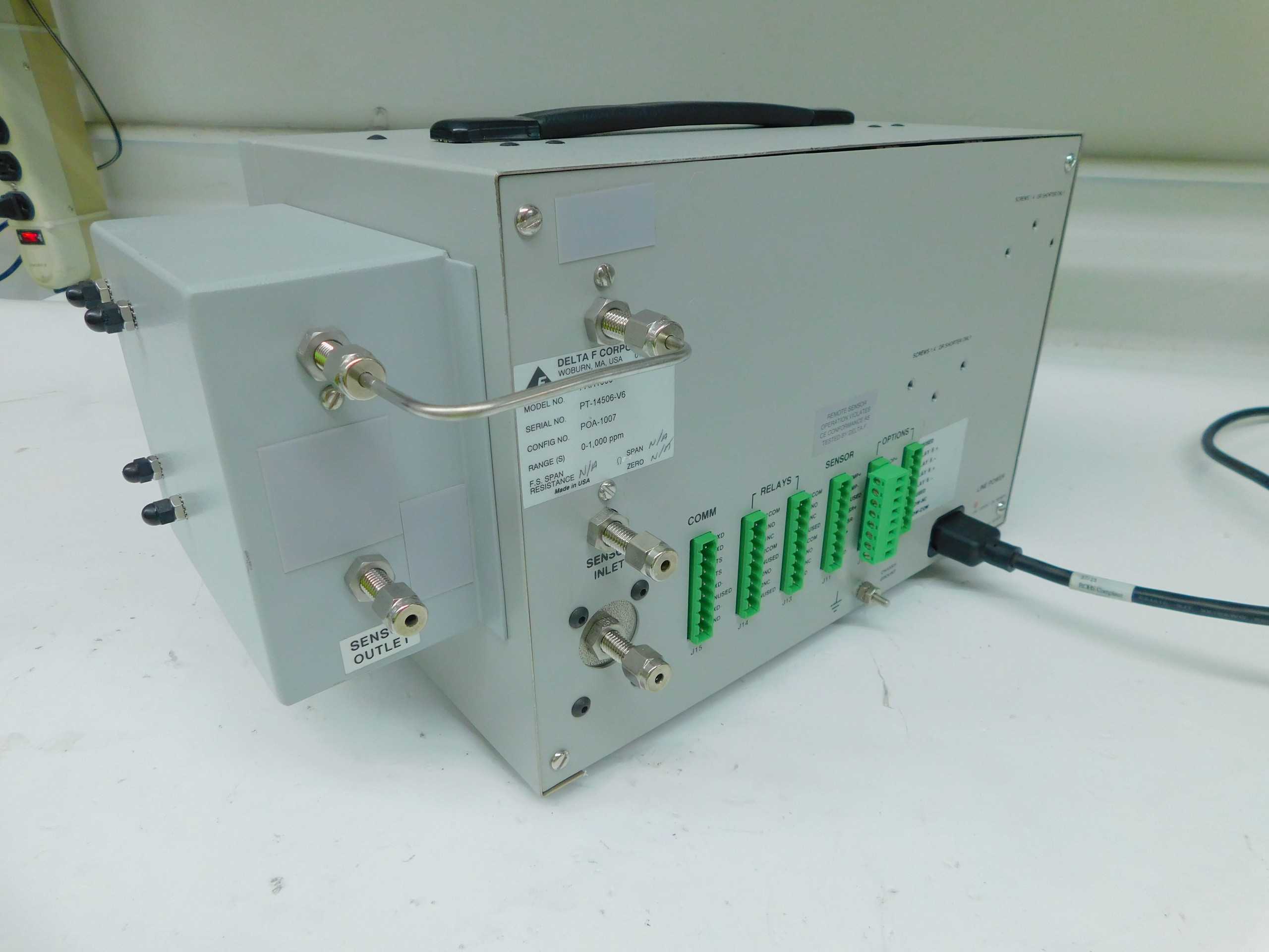 DELTA F FAH1000 PLATINUM PORTABLE OXYGEN ANALYZER - ANALYZER
