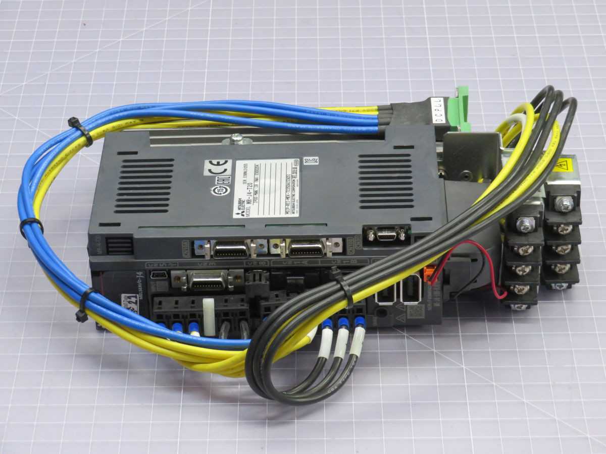 MITSUBISHI SC-J2SJ4KT02K
AC SERVO AMPLIFIER T254270 - SERVO