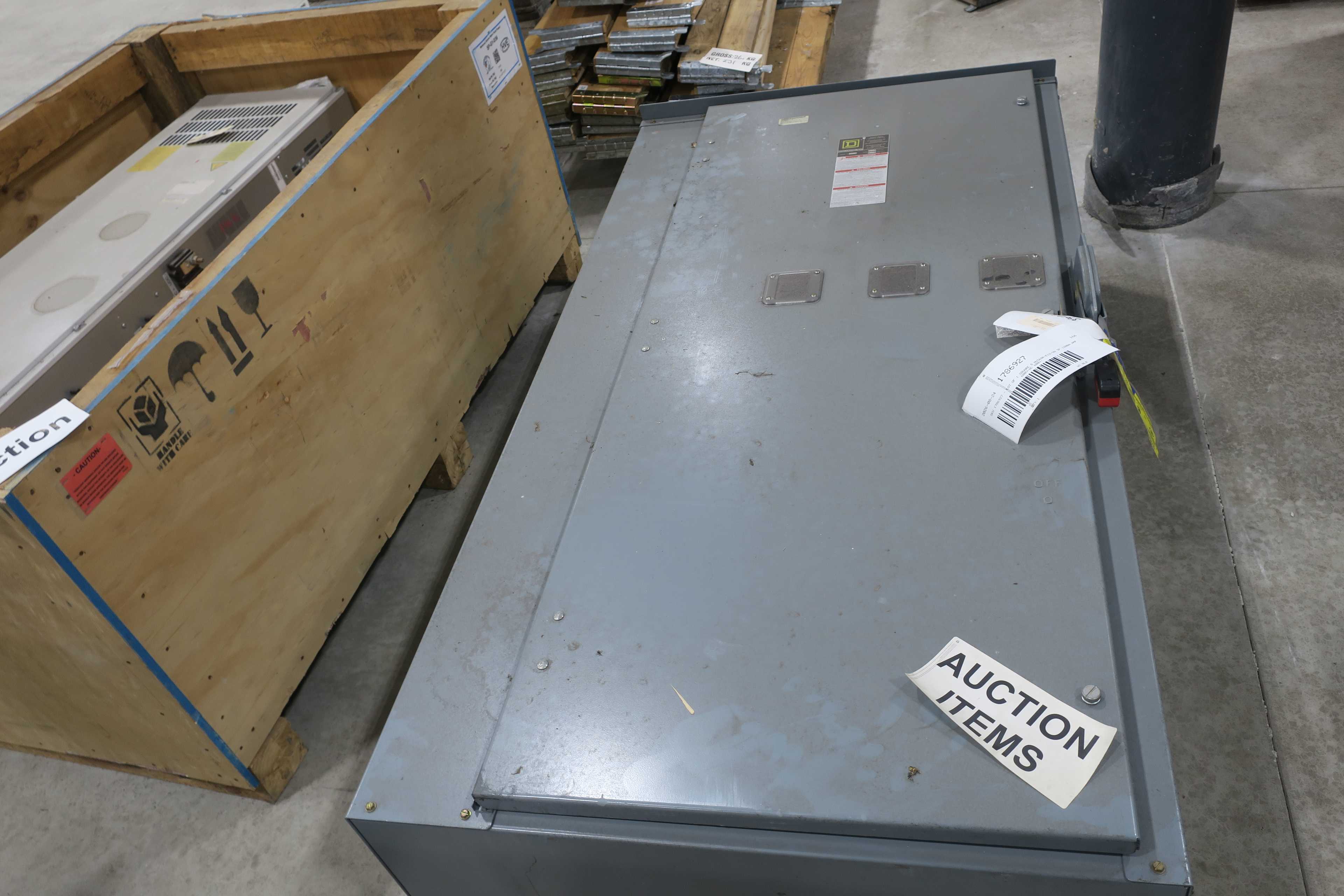 SKU 1786927 - SQUARE D HU368R-EI2-VW NON-FUSIBLE DISCONNECT SWITCH - DISCONNECT SWITCHES