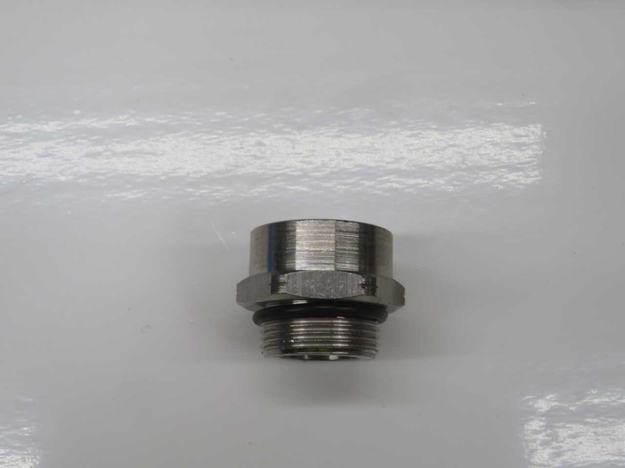 LOT OF 200 REMKE RAM-25M50F THEADED ADAPTERS T272060 - PIPE ADAPTER